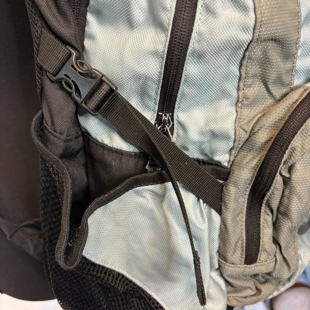 Eddie Bauer 8th 9th